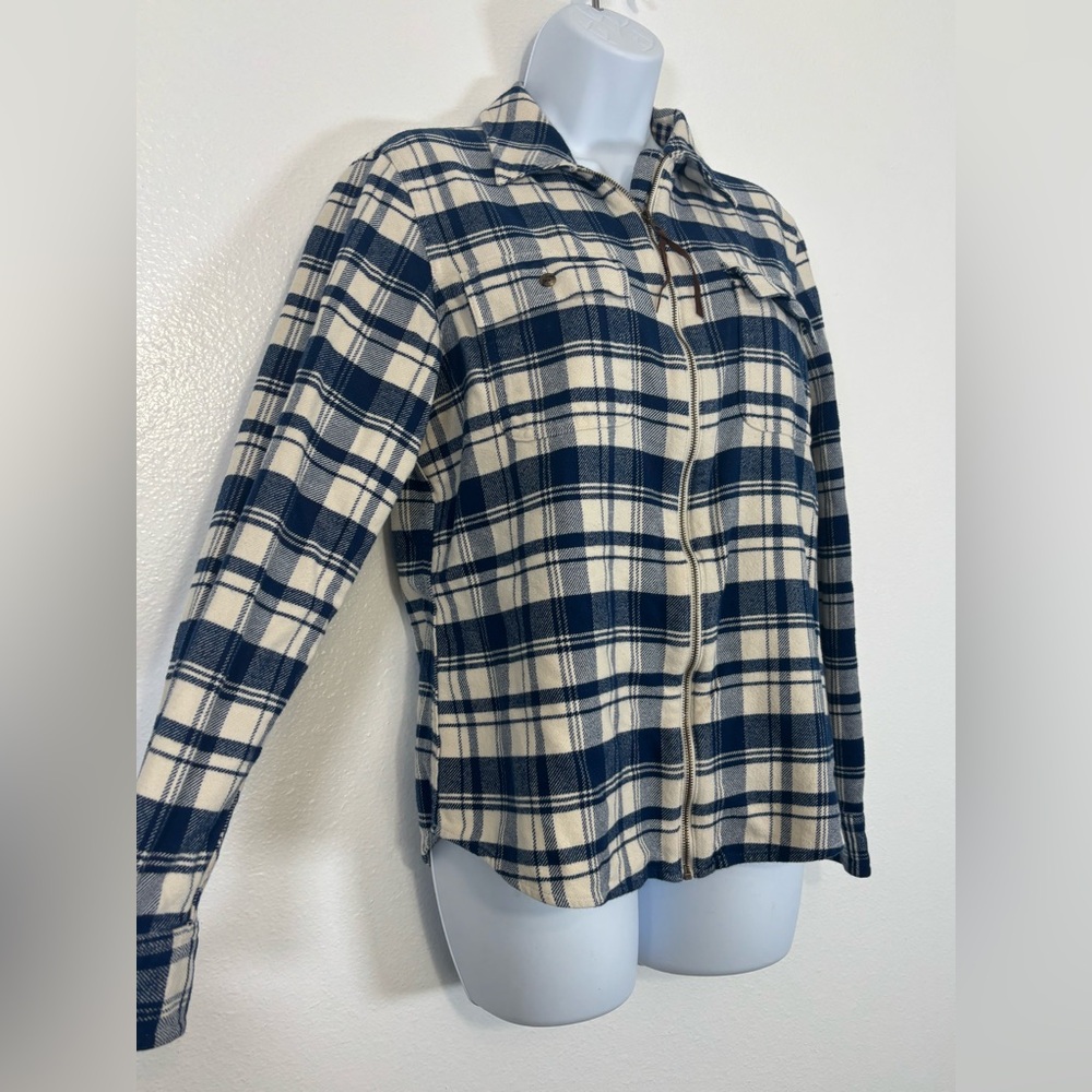 Chaps Denim Plaid Zip Up Shirt Jacket SzM Blue Cream Flannel Shacket Preppy